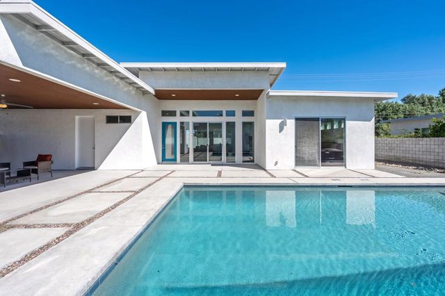 3010 N Farrell Drive, Palm Springs, CA 92262