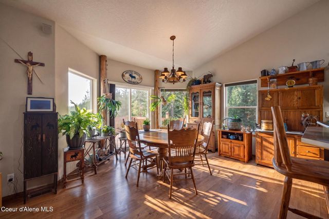 17461 N Right Fork RD, Hauser, ID 83854
