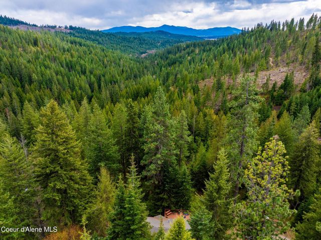 17461 N Right Fork RD, Hauser, ID 83854