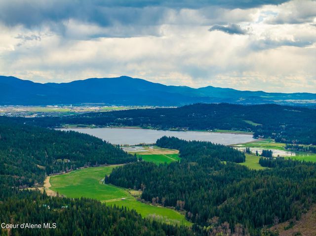17461 N Right Fork RD, Hauser, ID 83854