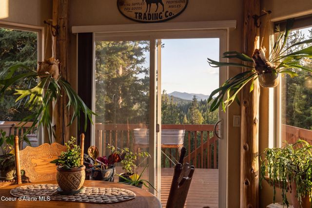 17461 N Right Fork RD, Hauser, ID 83854