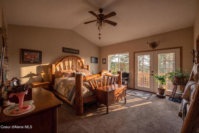 17461 N Right Fork RD, Hauser, ID 83854