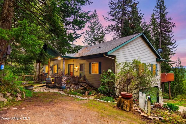 17461 N Right Fork RD, Hauser, ID 83854