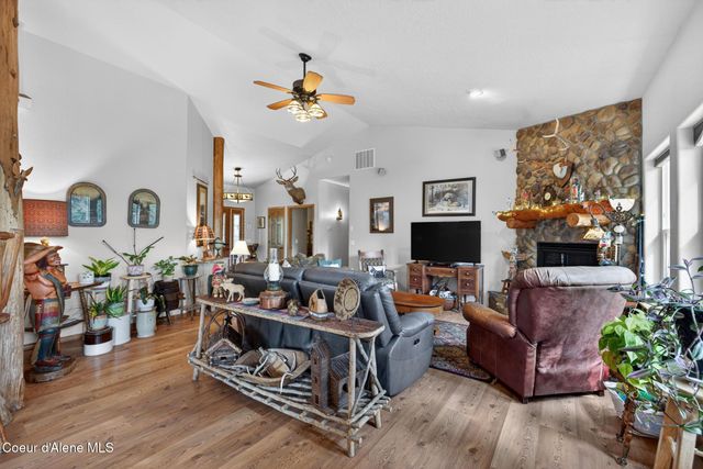 17461 N Right Fork RD, Hauser, ID 83854
