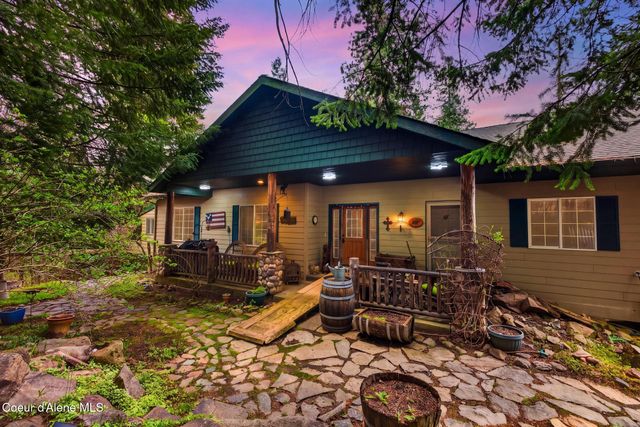 17461 N Right Fork RD, Hauser, ID 83854