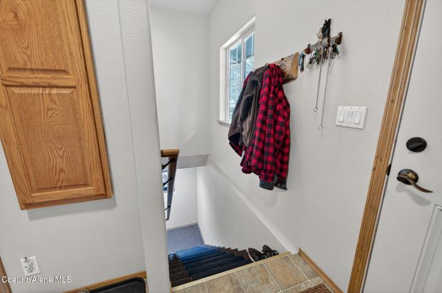 17461 N Right Fork RD, Hauser, ID 83854