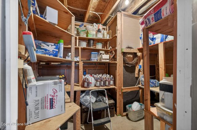 17461 N Right Fork RD, Hauser, ID 83854