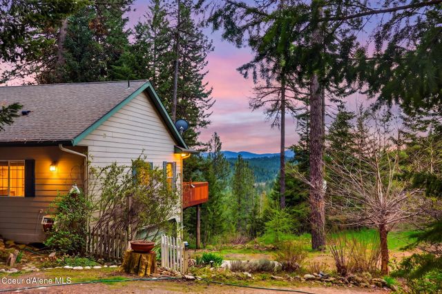 17461 N Right Fork RD, Hauser, ID 83854