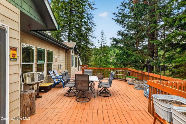 17461 N Right Fork RD, Hauser, ID 83854