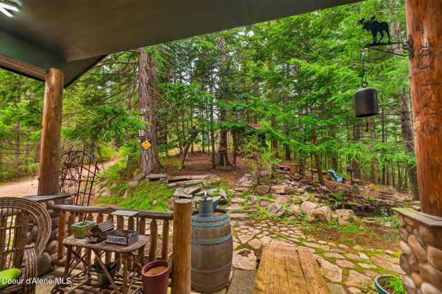17461 N Right Fork RD, Hauser, ID 83854