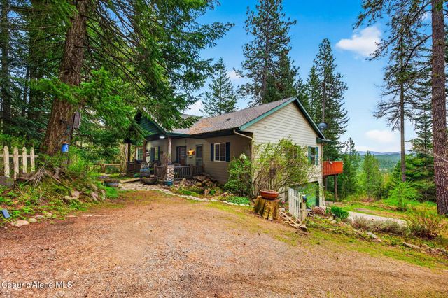 17461 N Right Fork RD, Hauser, ID 83854
