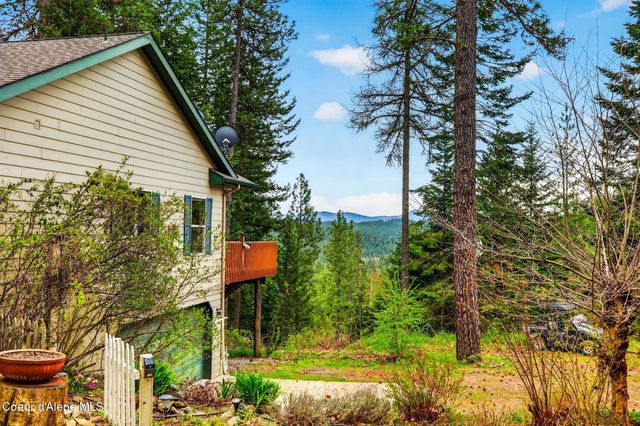 17461 N Right Fork RD, Hauser, ID 83854
