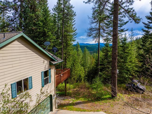 17461 N Right Fork RD, Hauser, ID 83854