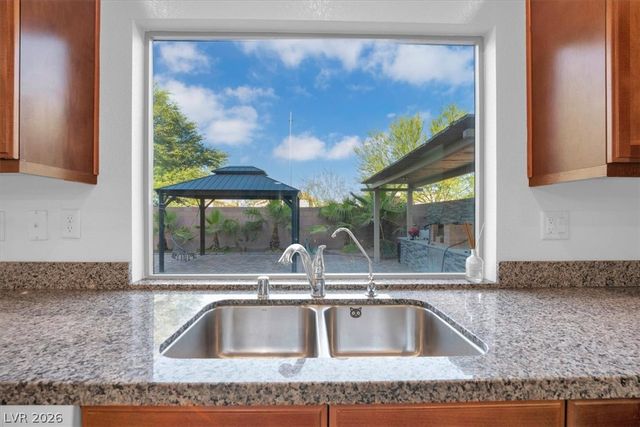 8046 Noble Ridge Street, Las Vegas, NV 89139