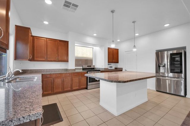 8046 Noble Ridge Street, Las Vegas, NV 89139
