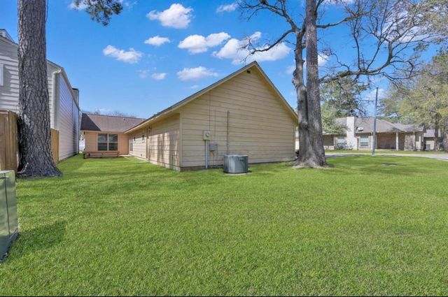 11650 Twain Drive, Montgomery, TX 77356