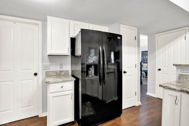 2894 Brooks Bend Drive, Carmel, IN 46032