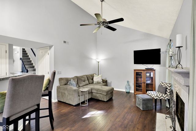 2894 Brooks Bend Drive, Carmel, IN 46032