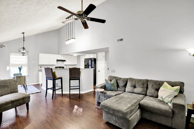 2894 Brooks Bend Drive, Carmel, IN 46032