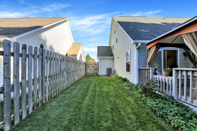 2894 Brooks Bend Drive, Carmel, IN 46032