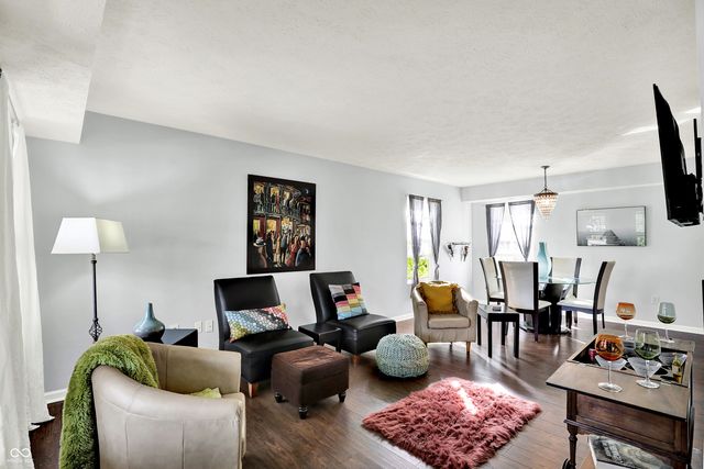 2894 Brooks Bend Drive, Carmel, IN 46032