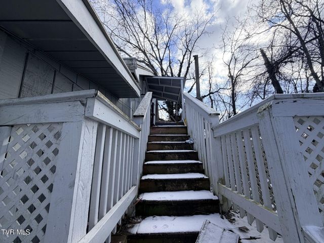 1056 Clark Street, Bristol, VA 24201