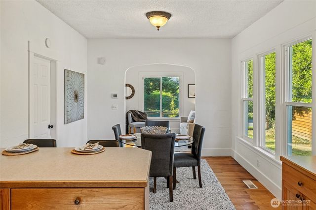 741 S Henderson Street, Seattle, WA 98108