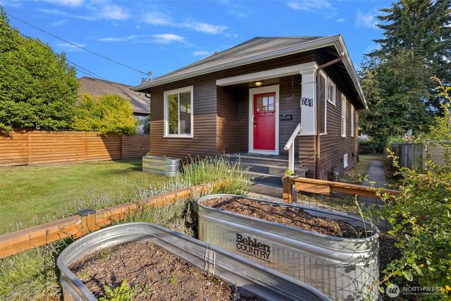 741 S Henderson Street, Seattle, WA 98108