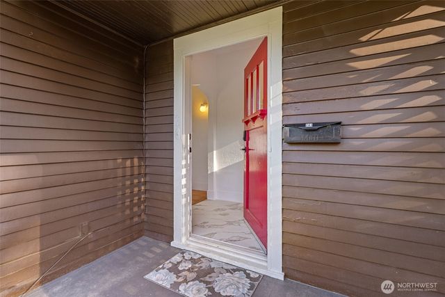 741 S Henderson Street, Seattle, WA 98108