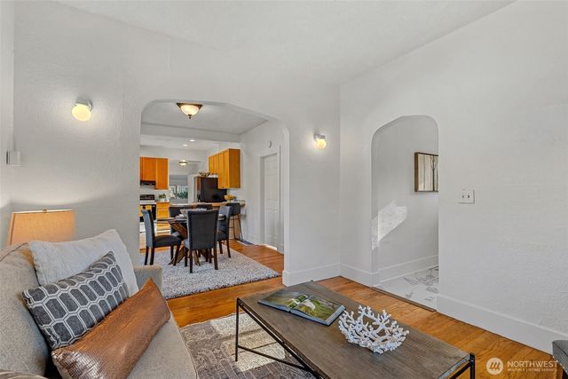 741 S Henderson Street, Seattle, WA 98108
