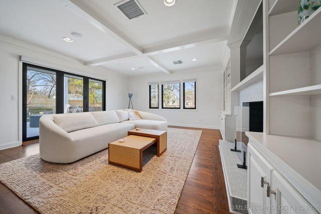 2931 E 39th Street, Tulsa, OK 74105