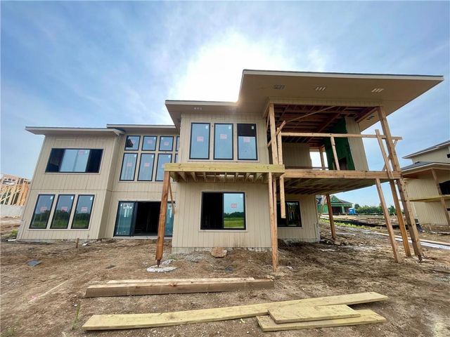 15998 S Twilight Lane, Olathe, KS 66062