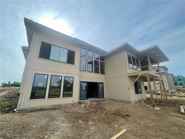 15998 S Twilight Lane, Olathe, KS 66062