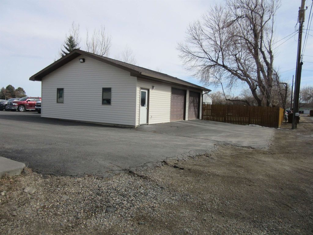 1402 Stampede Ave, Cody, WY 82414 photo 13