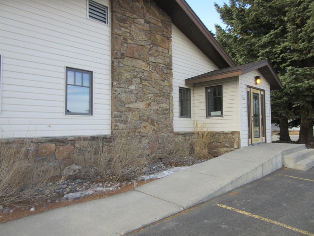 1402 Stampede Ave, Cody, WY 82414 photo 6