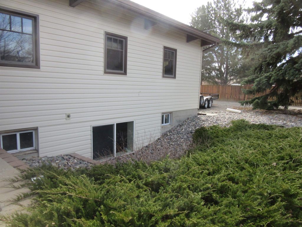 1402 Stampede Ave, Cody, WY 82414 photo 9