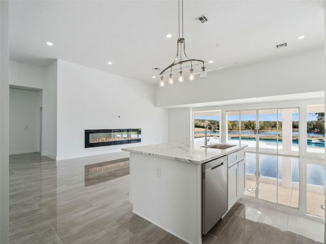 17850 CORALWOOD LANE, Groveland, FL 34736