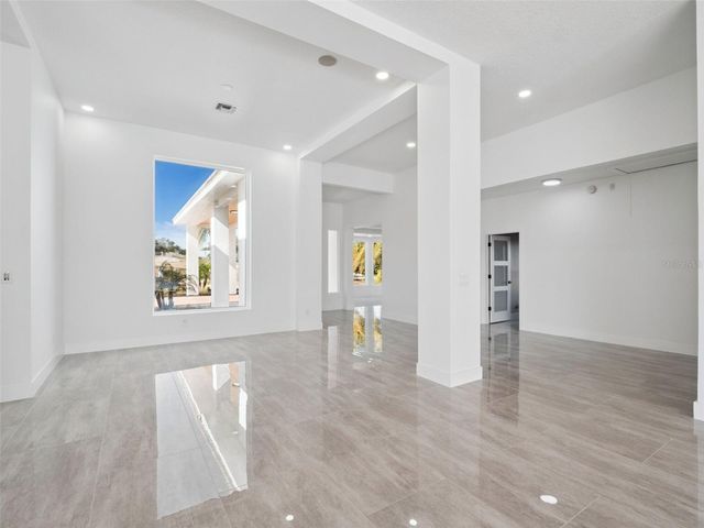 17850 CORALWOOD LANE, Groveland, FL 34736