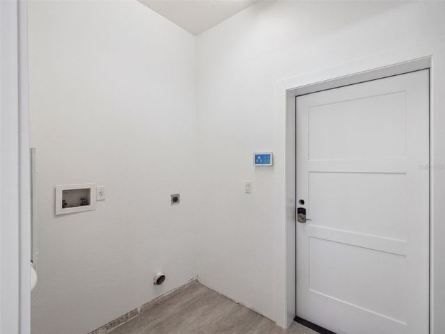 17850 CORALWOOD LANE, Groveland, FL 34736