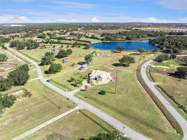 17850 CORALWOOD LANE, Groveland, FL 34736