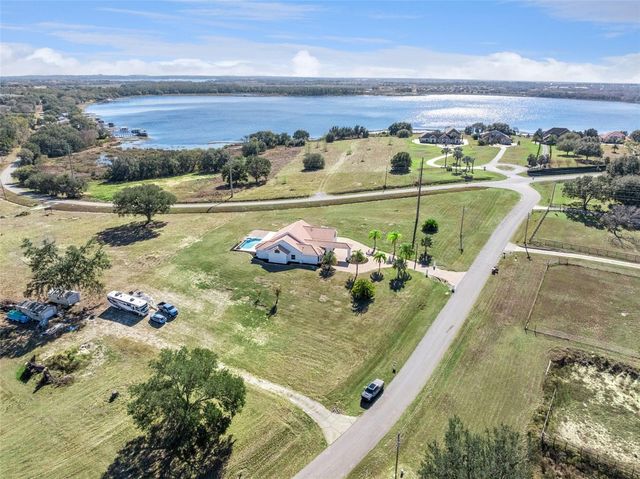 17850 CORALWOOD LANE, Groveland, FL 34736