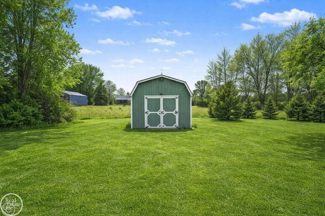 10151 Canada Road, Birch Run, MI 48415