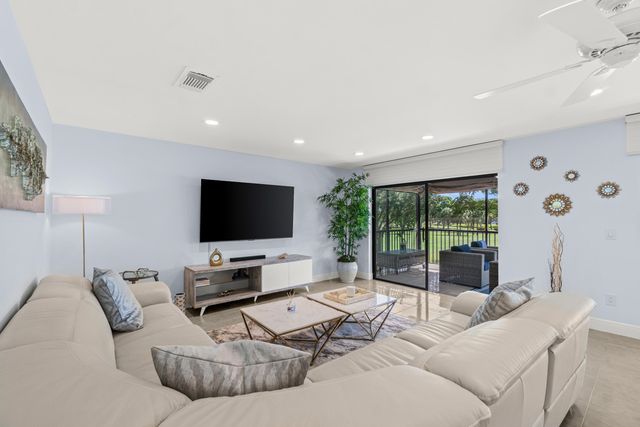 5 Westgate Lane B, Boynton Beach, FL 33436