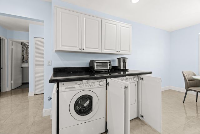 5 Westgate Lane B, Boynton Beach, FL 33436