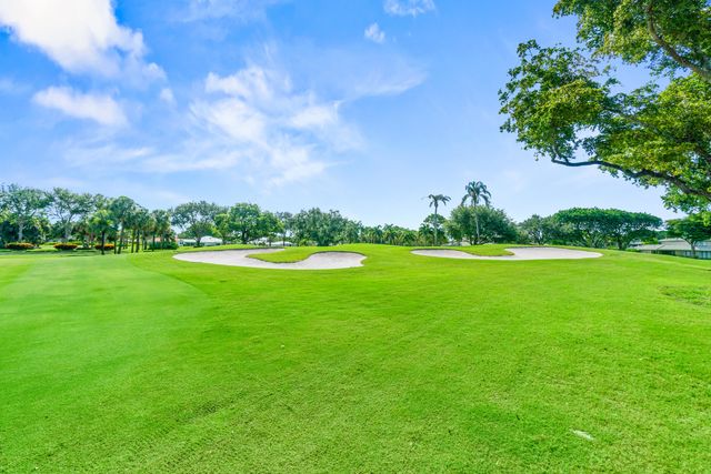 5 Westgate Lane B, Boynton Beach, FL 33436