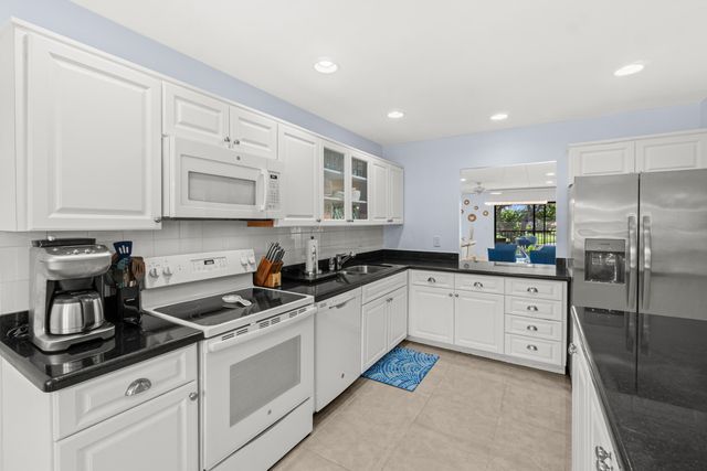 5 Westgate Lane B, Boynton Beach, FL 33436