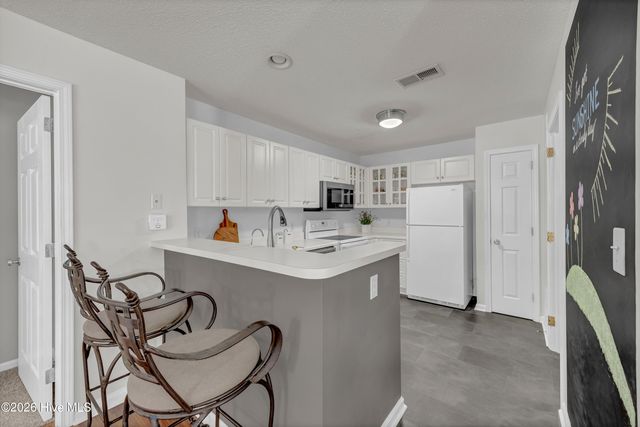 4126 Breezewood Drive Apt 101, Wilmington, NC 28412