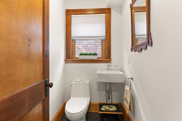 10 O'donnell Terrace, Boston, MA 02122