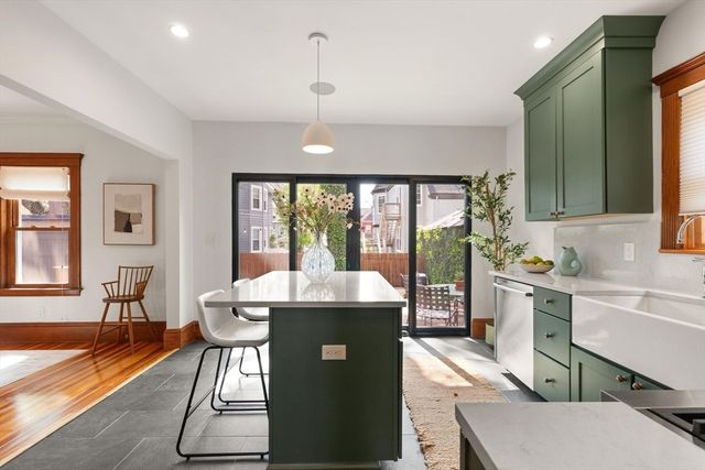 10 O'donnell Terrace, Boston, MA 02122