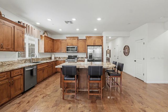 3146 Golden Trail St, Rocklin, CA 95765